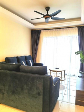 Nice Emerald Avenue suite